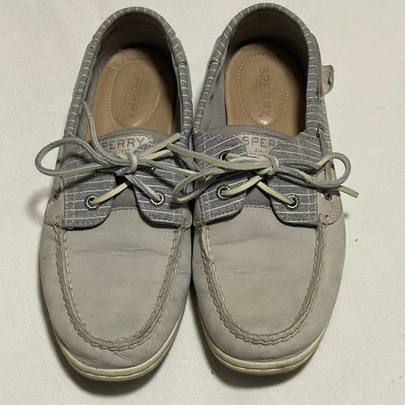 Womens Sperry Loafers.  Size 8 - Picture 2 of 6